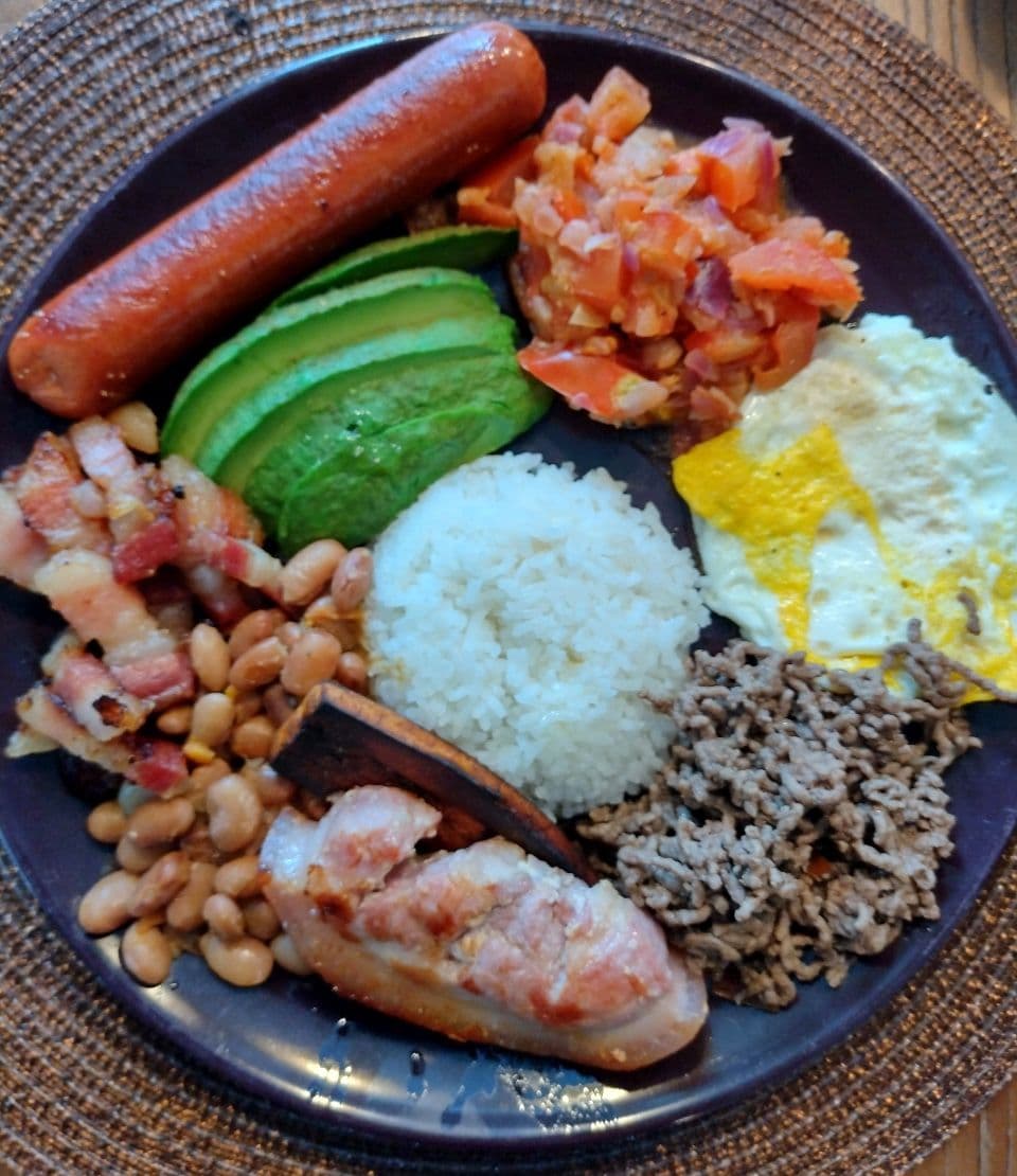 Colombias nationalrätt Bandeja Paisa.