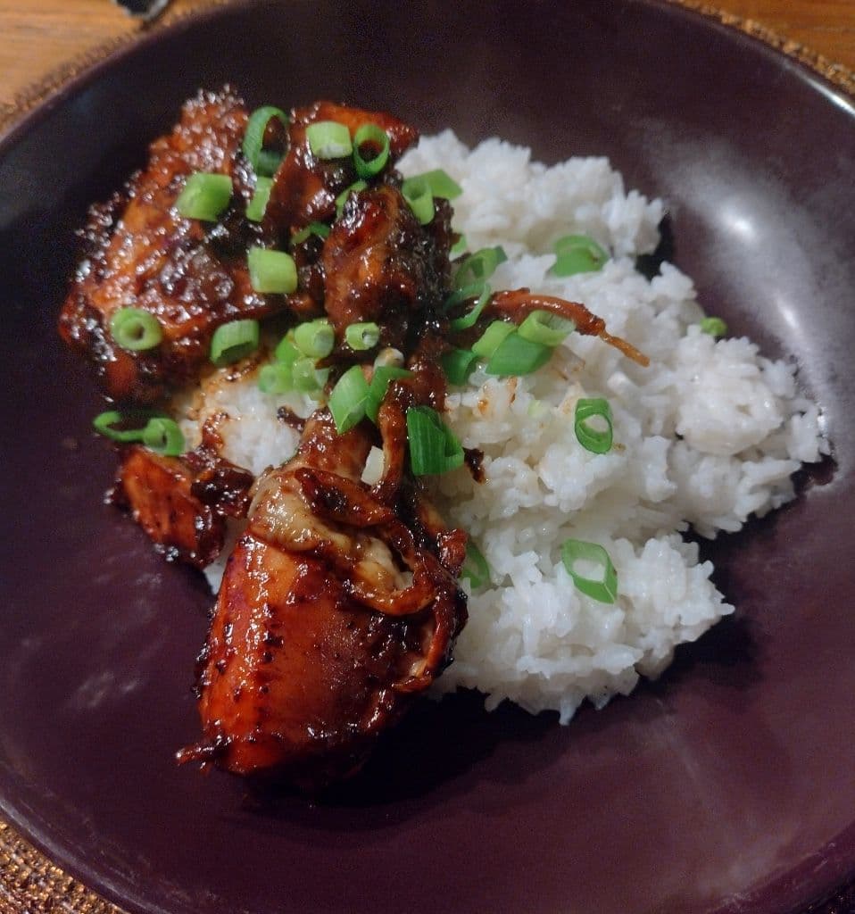 Filippinernas nationalrätt Abado chicken.