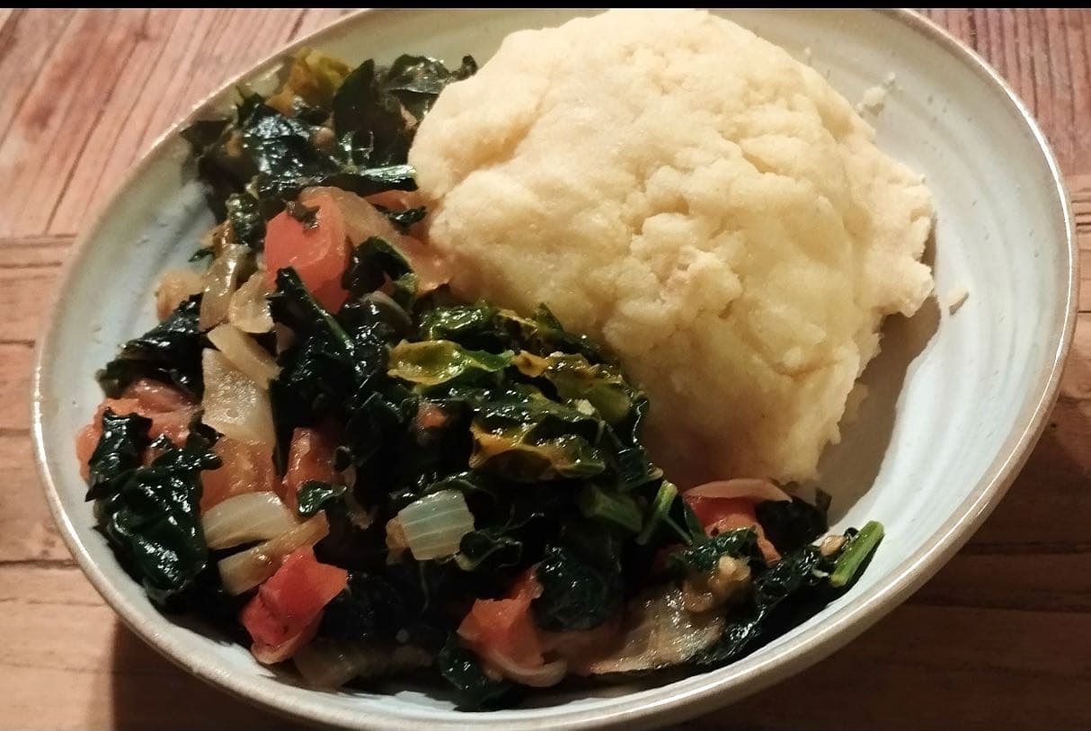 Malawis nationalrätt Nsima ndi Ndiwo.