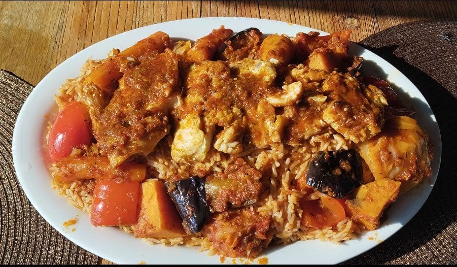 Mauretanien och Senegals nationalrätt Thieboudienne.